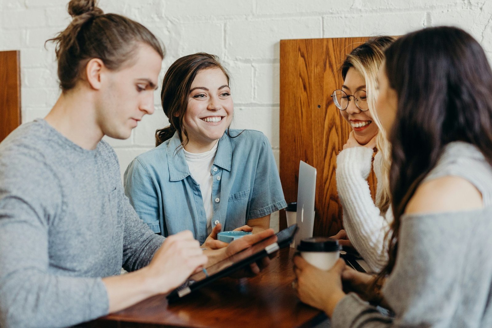 How to Choose the Best Assignment Writing Service for Your Academic Needs